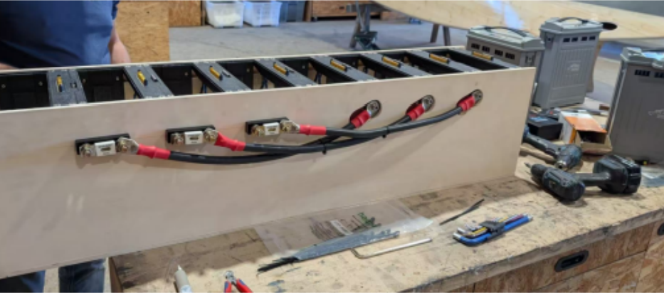 電動(dòng)船電池倉 電動(dòng)船電池倉