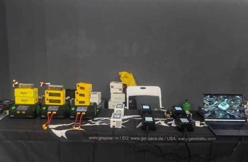 Tattu 無人機(jī)足球電池和充電器 Tattu 無人機(jī)足球電池和充電器