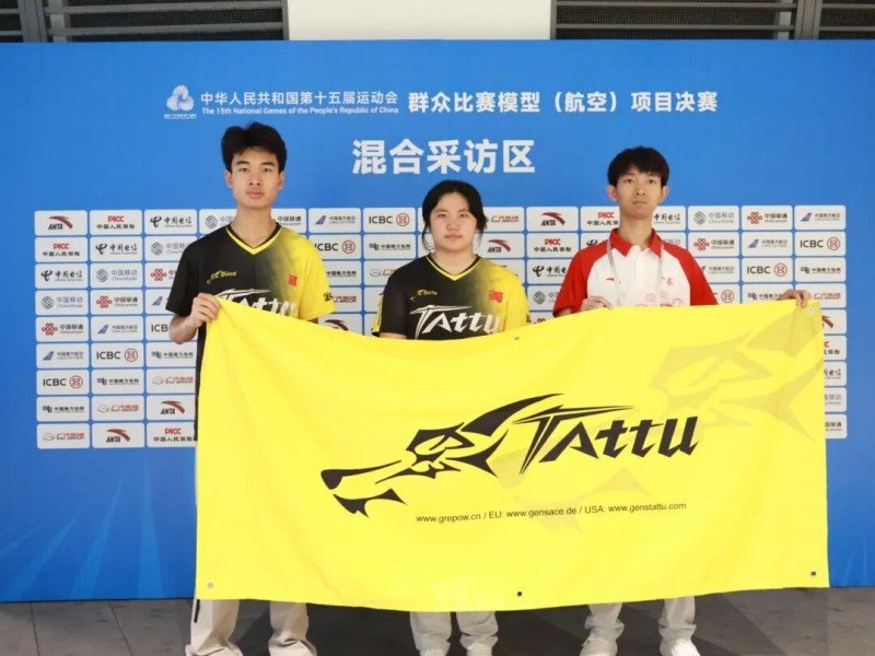 孔海森、何雨瞳、李皓哲